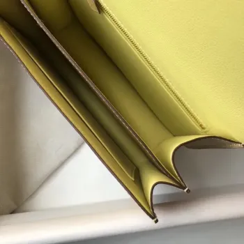 Taška Hermes Constance 24cm v Jaune Poussin embosovaná krokodýlí kůže