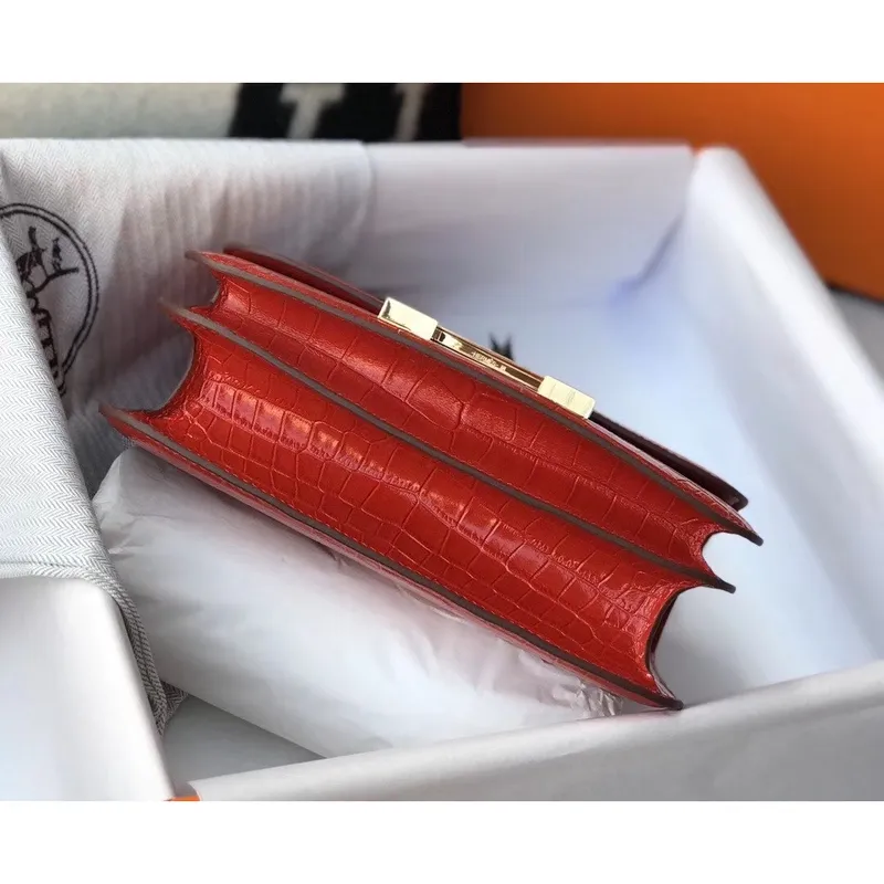 Taška Hermes Constance 24 cm v červeném embosovaném krokodýlím vzoru