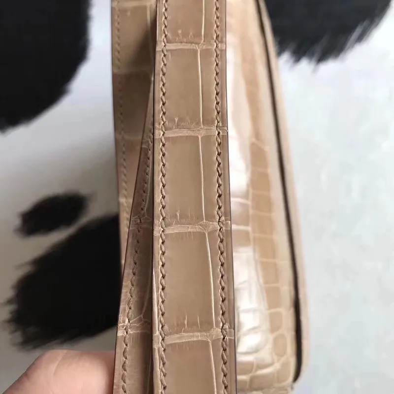 Hermes Constance 24cm Poussiere Niloticus Krokodýl