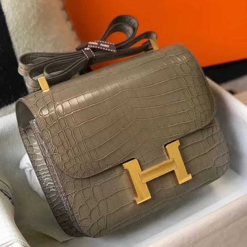 Taška Hermes Constance 24cm v taupe embosované krokodýlí kůži