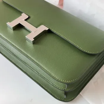 Kabelka Hermes Constance Elan ručně vyrobená z kůže Evercolor Calfskin v odstínu Canopee