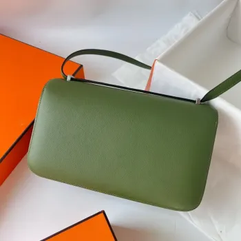 Kabelka Hermes Constance Elan ručně vyrobená z kůže Evercolor Calfskin v odstínu Canopee