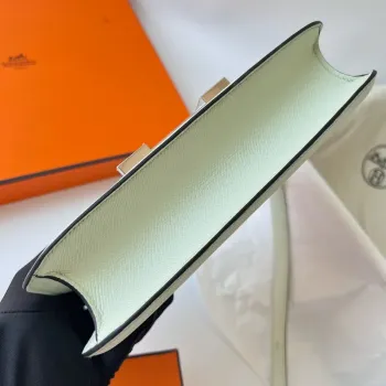 Hermes Constance 1 24 Zrcadlová taška v barvě Vert Fizz z telecí kůže Epsom