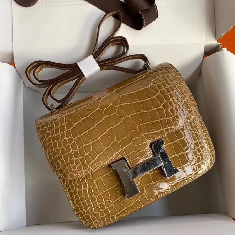 Hermes Constance 24cm Taška ve světle hnědé kůži z aligátora krokodýla