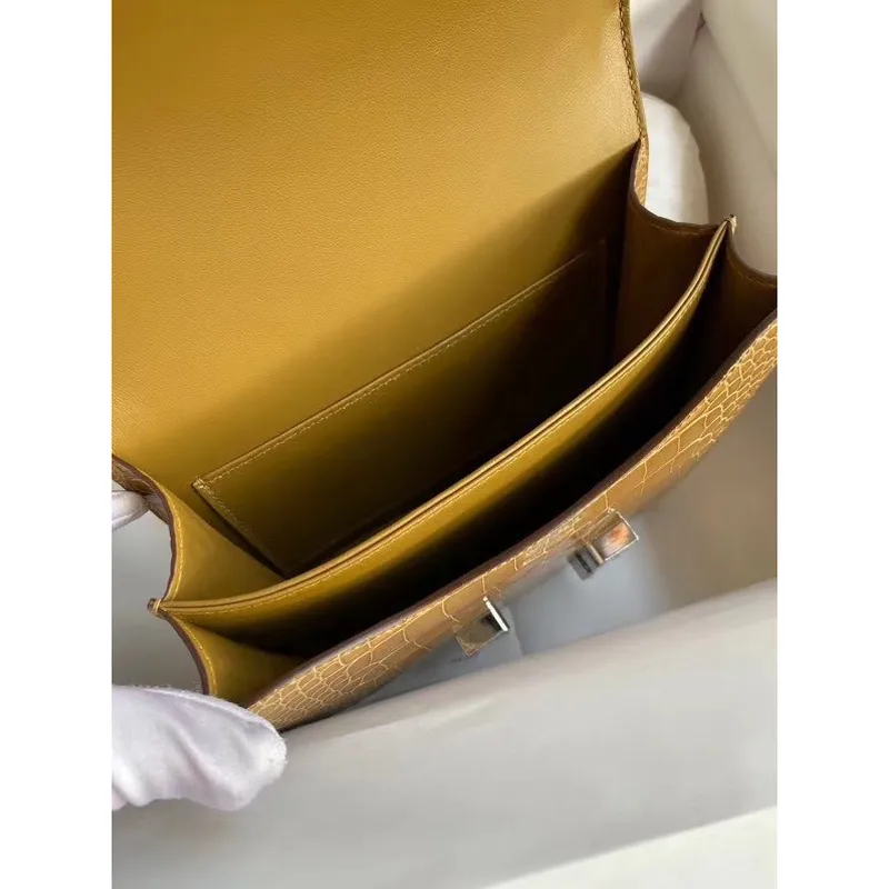 Hermes Constance 24cm Taška ve světle hnědé kůži z aligátora krokodýla