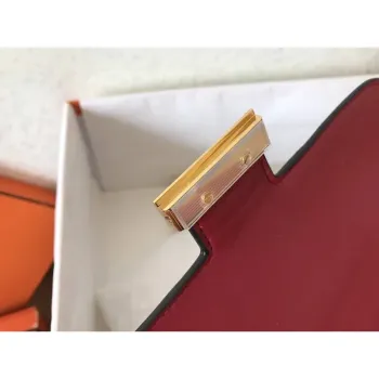 Hermes Epsom Constance 24cm Tmavě červená ručně vyráběná taška