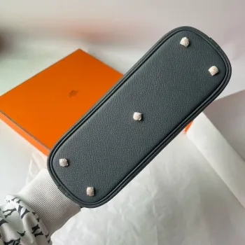 Hermes Bolide 1923 25 Ručně vyráběná taška v barvě Vert Amande z telecí kůže Epsom