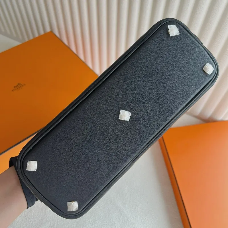 Hermes Bolide 1923 27 Ručně vyráběná taška v černé rychlé telecí kůži