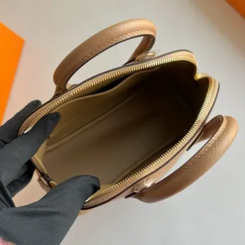 Hermes Bolide 1923 Mini Ručně Vyrobená Taška v Chai Evercolor Telecí Kůži