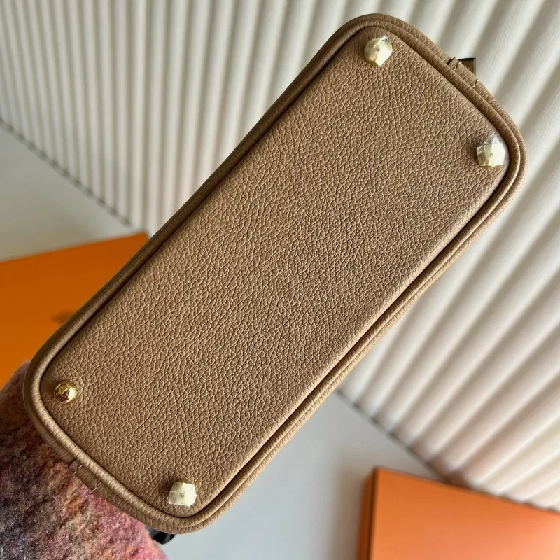 Hermes Bolide 1923 Mini Ručně Vyrobená Taška v Chai Evercolor Telecí Kůži