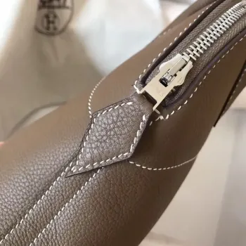 Hermes Taupe Clemence Bolide 27cm Ručně vyráběná taška