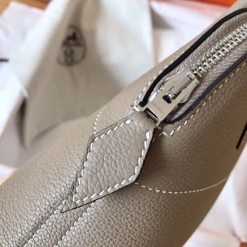 Hermes Tourterelle Clemence Bolide 27cm Ručně vyráběná taška