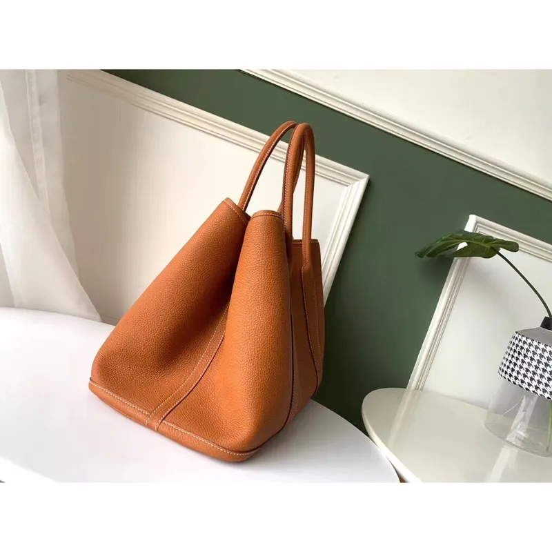Hermes Tan Fjord Garden Party 30cm s potiskem podšívky
