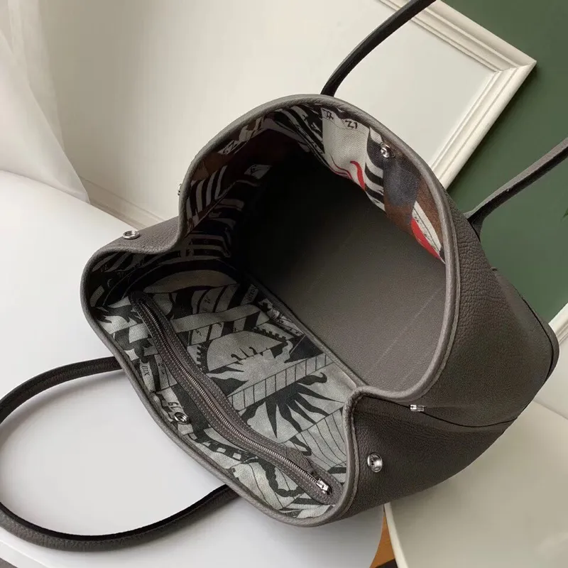 Hermes Šedá Fjord Zahradní Taška 30cm s Tiskem Podšívky