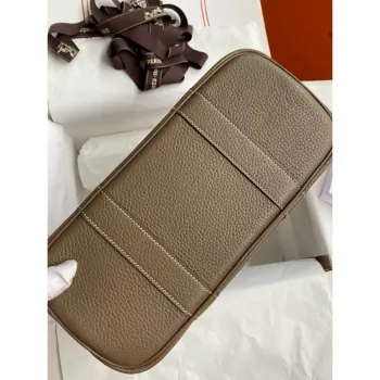 Hermes Garden Party 30 Ručně vyráběná taška v taupe kůži Clemence