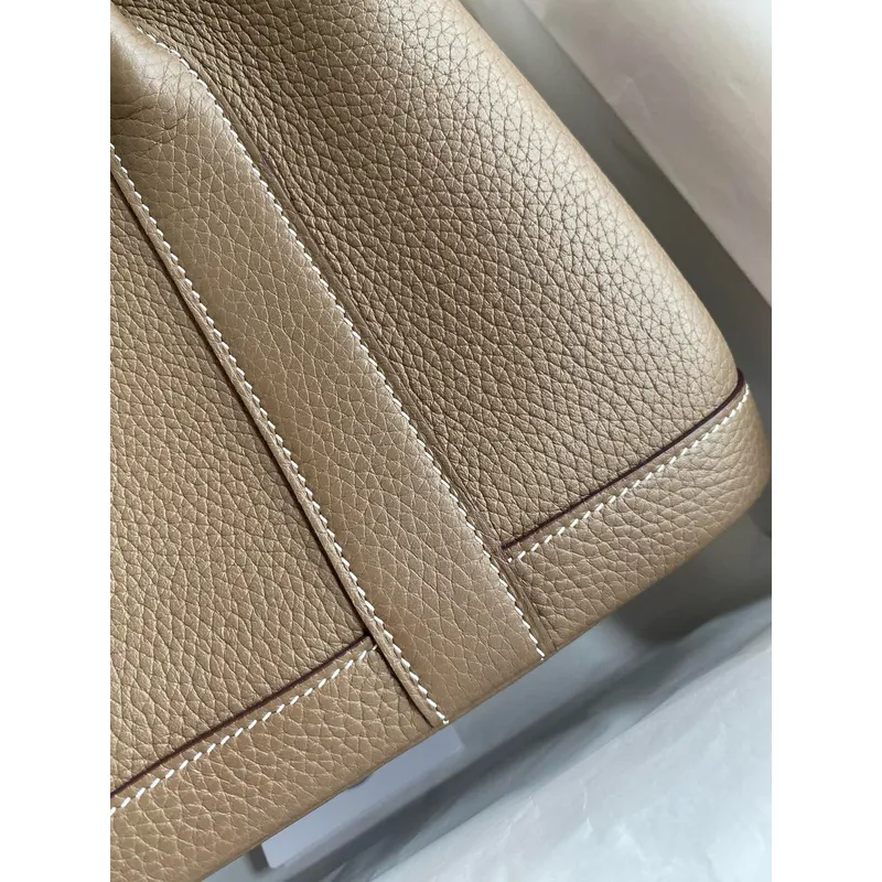 Hermes Garden Party 30 Ručně vyráběná taška v taupe kůži Clemence