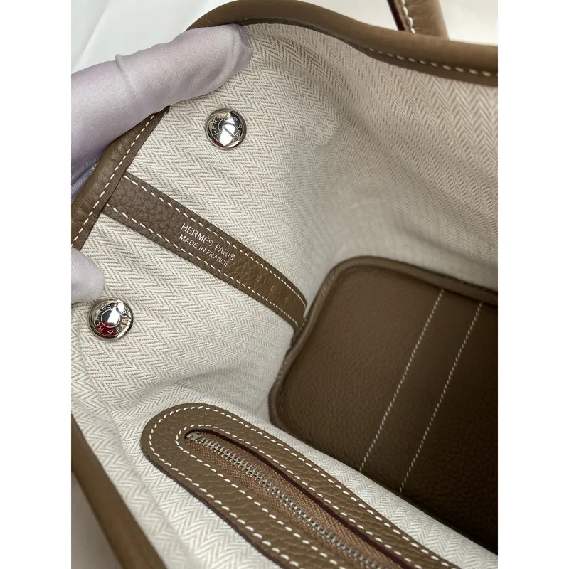 Hermes Garden Party 30 Ručně vyráběná taška v taupe kůži Clemence