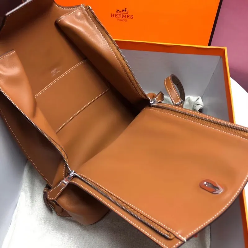 Batoh Hermes GR24 ve zlaté kůži z telecí kůže