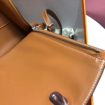 Batoh Hermes GR24 ve zlaté kůži z telecí kůže