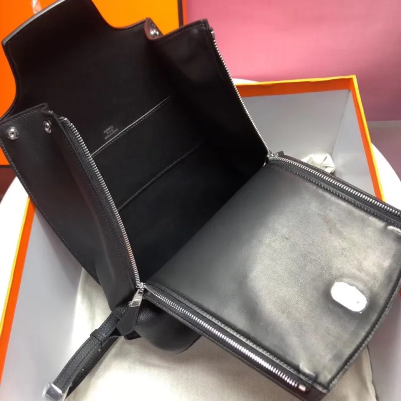 Hermes GR24 Batoh v černé barvě z telecí kůže