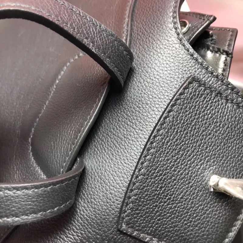 Hermes GR24 Batoh v černé barvě z telecí kůže