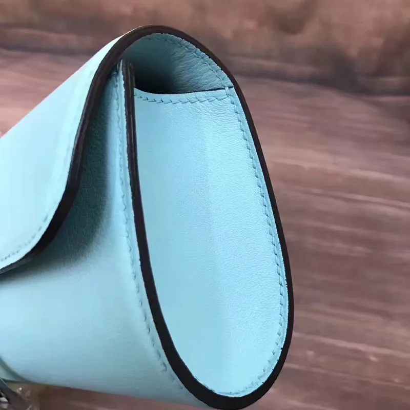 Hermes Ručně vyráběná Egee Clutch v atoll modré kůži Swift