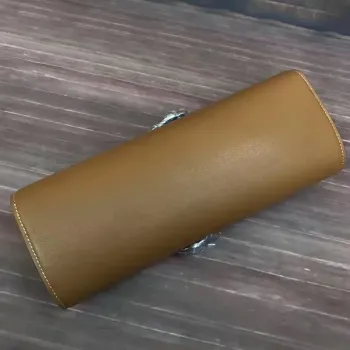 Hermes Ručně vyráběná Egee kabelka v karamelové kůži Swift