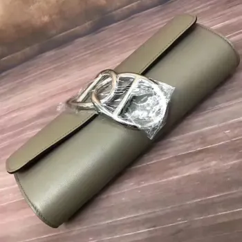 Hermes Ručně vyráběná Egee Kabelka v khaki Swift kůži