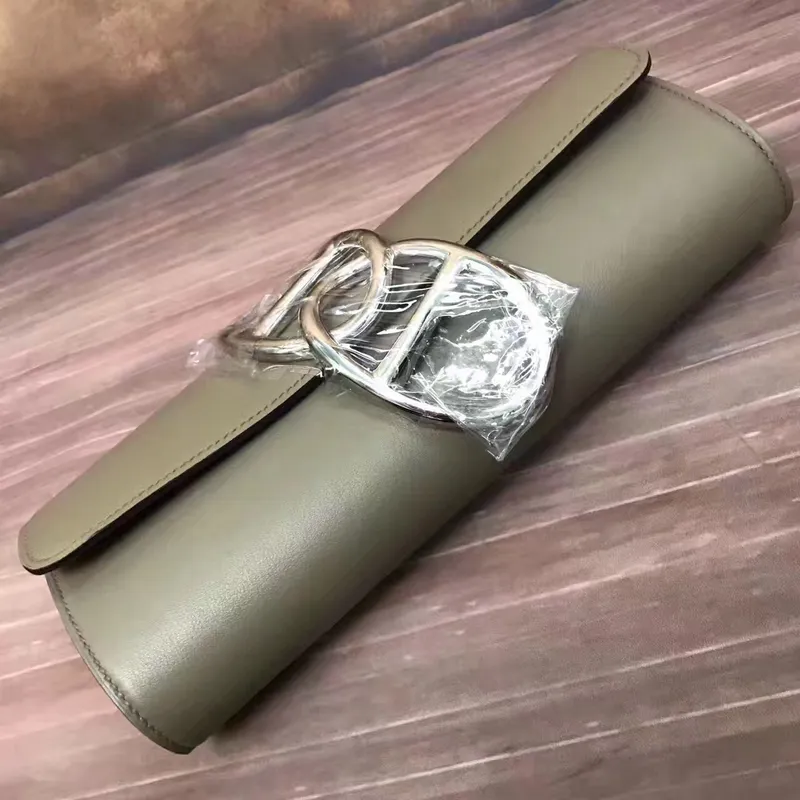 Hermes Ručně vyráběná Egee Kabelka v khaki Swift kůži