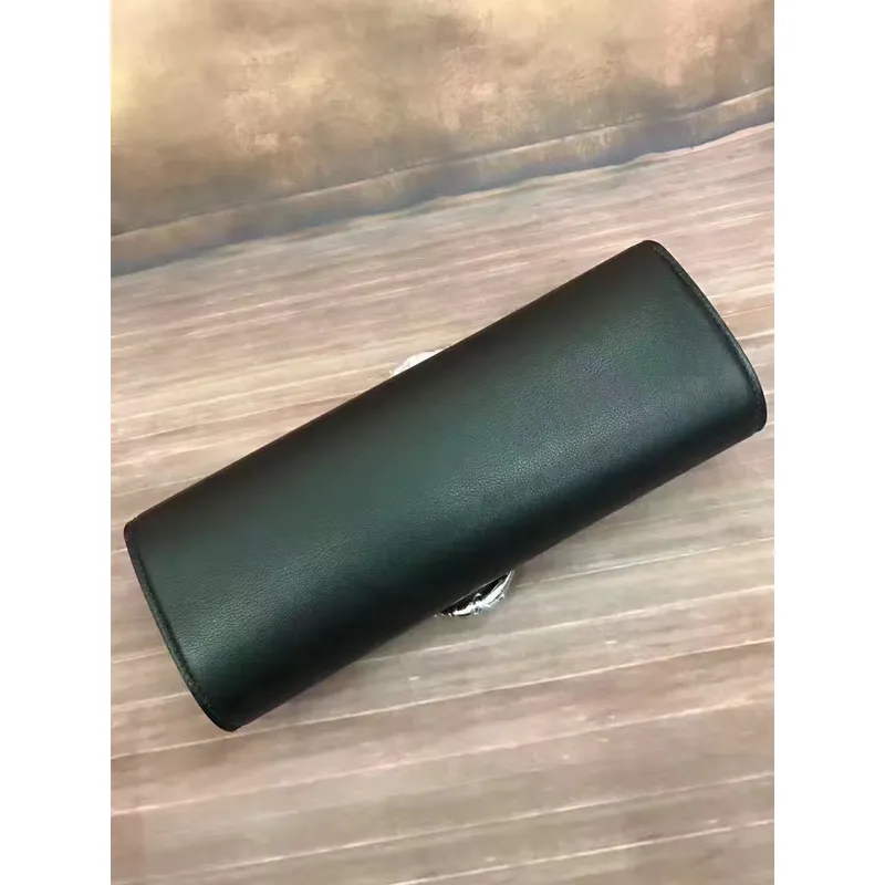 Hermes Ručně vyráběná Egee kabelka v černé kůži Swift