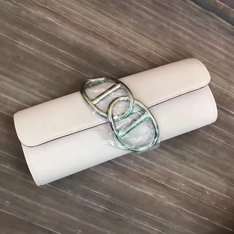 Hermes Ručně vyráběná Egee Clutch v růžovém dragee kůži Swift