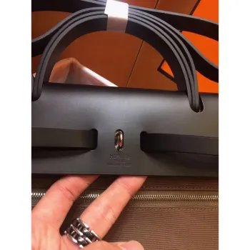 Hermes Herbag Zip 31cm Taška v Černé a Taupe