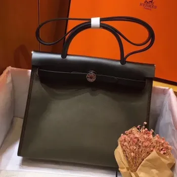 Hermes Herbag Zip 31cm Taška v černé a kanopě