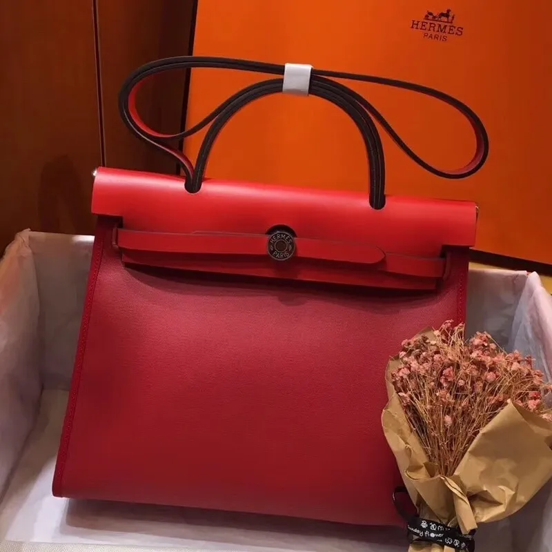 Hermes Herbag Zip 31cm Taška v červené plátno a kůže