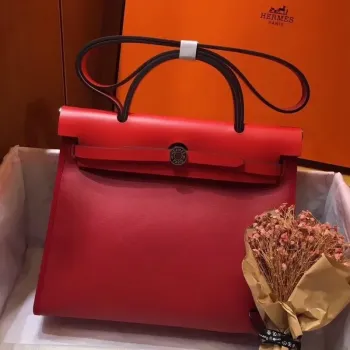 Hermes Herbag Zip 31cm Taška v červené plátno a kůže