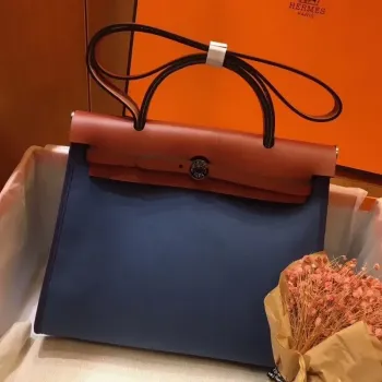 Hermes Herbag Zip 31cm Taška v Camel a Modré