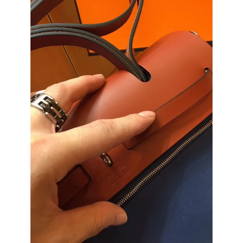 Hermes Herbag Zip 31cm Taška v Camel a Modré