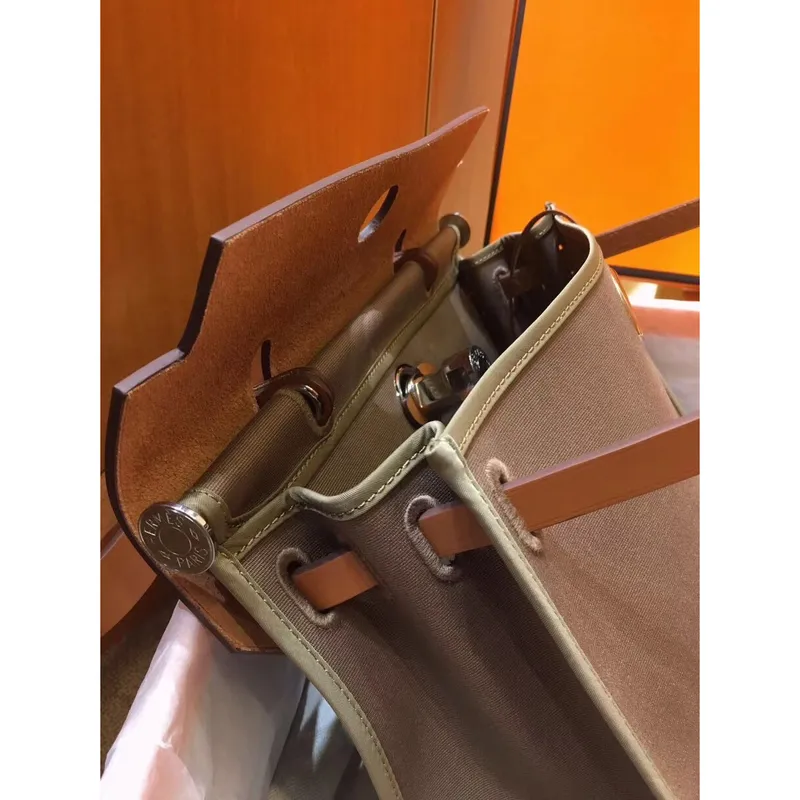 Hermes Herbag Zip 31cm Taška v Hnědé a Taupe