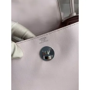 Hermes Lindy 26 Ručně vyráběná taška v barvě světle fialové z telecí kůže