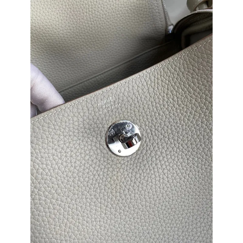 Hermes Lindy 26 Ručně vyráběná taška z kůže Beton Clemence