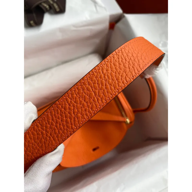 Hermes Lindy 26 Ručně vyráběná taška v oranžové kůži Clemence