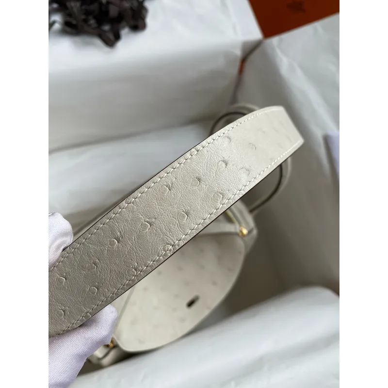 Hermes Lindy 26 Ručně vyráběná taška v kůži z pštrosa Craie