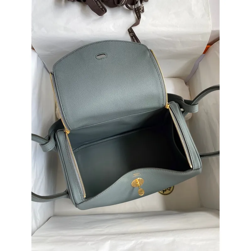 Hermes Lindy 26 Ručně vyráběná taška v kůži Vert Amande Evercolor