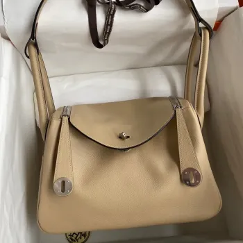 Hermes Lindy 26 Ručně vyráběná taška z kůže Evercolor v barvě trench