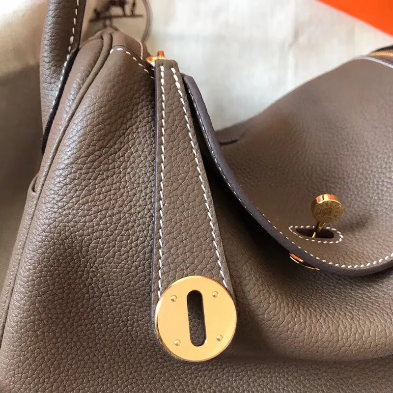 Hermes Taupe Lindy 26cm Clemence Ručně vyráběná taška