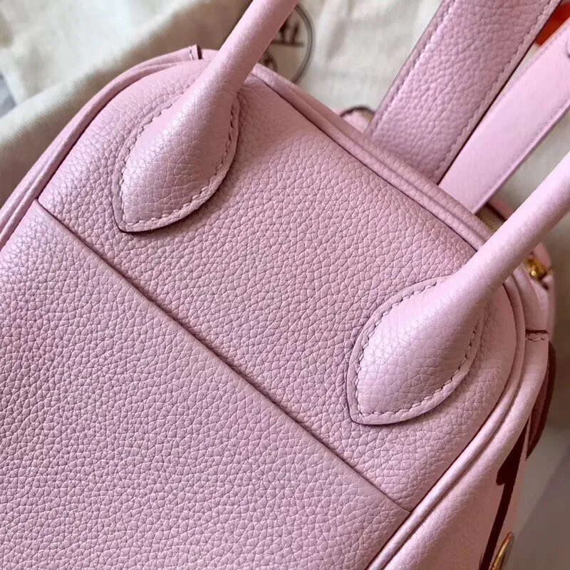 Hermes Rose Dragee Lindy 26cm Clemence Ručně vyráběná taška