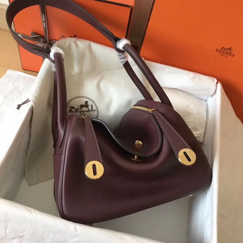 Hermes Bordeaux Lindy 26cm Clemence Ručně vyráběná taška
