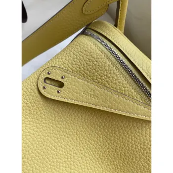 Hermes Lindy 26 Ručně vyráběná taška v kůži Jaune Poussin Clemence
