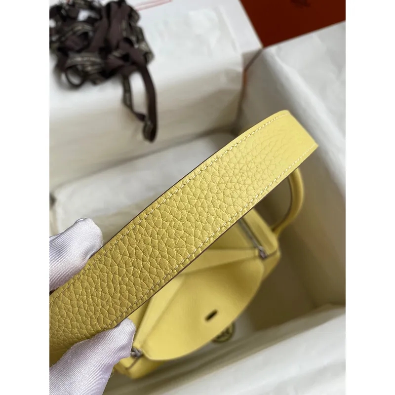 Hermes Lindy 26 Ručně vyráběná taška v kůži Jaune Poussin Clemence