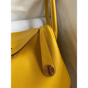 Hermes Lindy 26 Ručně vyráběná taška v kůži Jaune Ambre Clemence